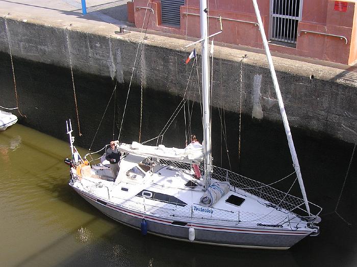 Weer door de sluis naar de winterstalling