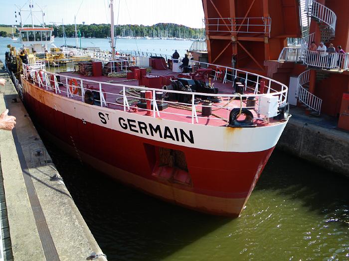 Waar dagelijks ook een groot baggerschip doorgaat
