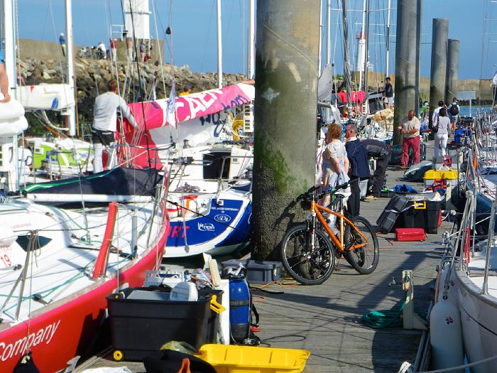 Aan de steiger ook wedstrijdboten